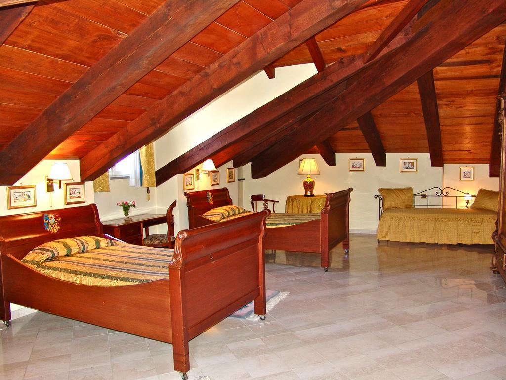 Hotel Talice Radicati Аккуї-Терме Номер фото